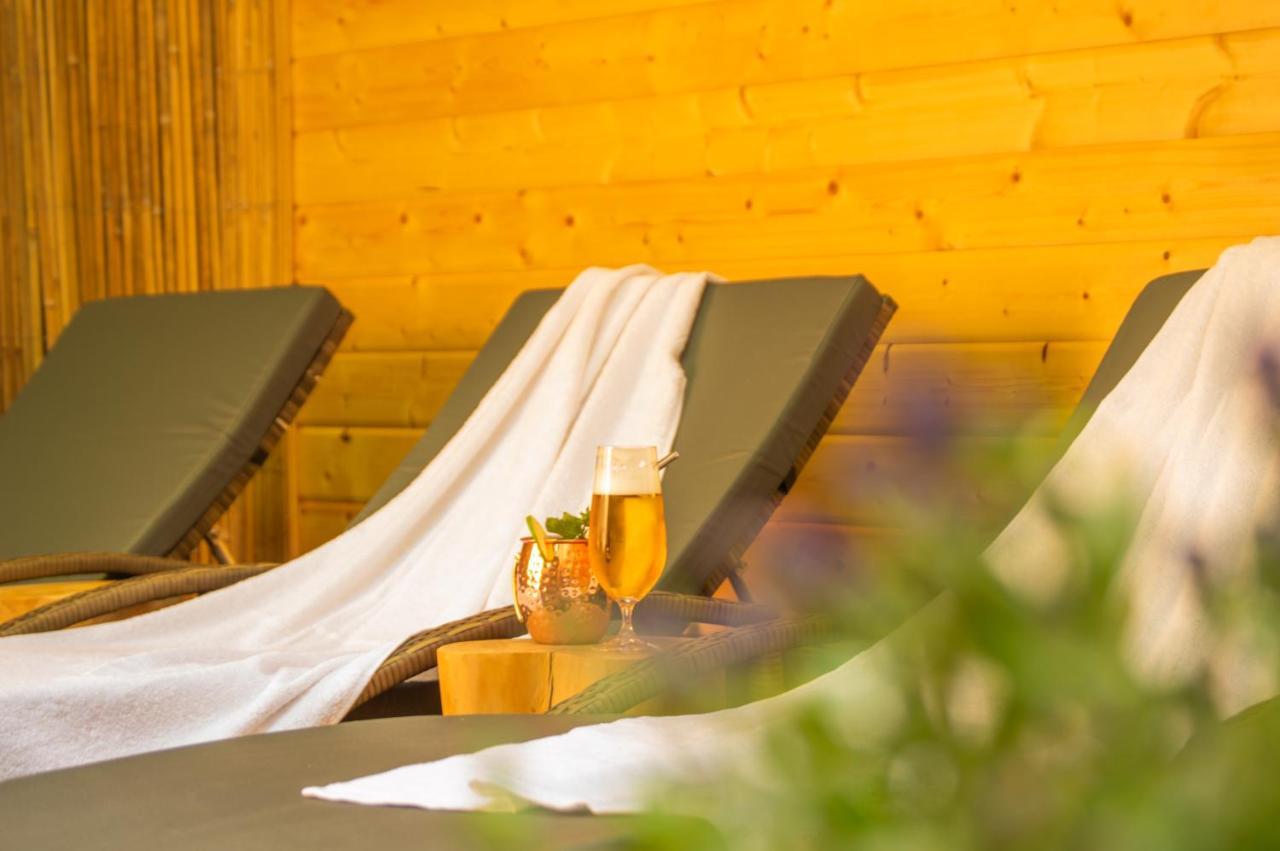 Wellnessoase Mitten In Triberg Triberg im Schwarzwald Dış mekan fotoğraf